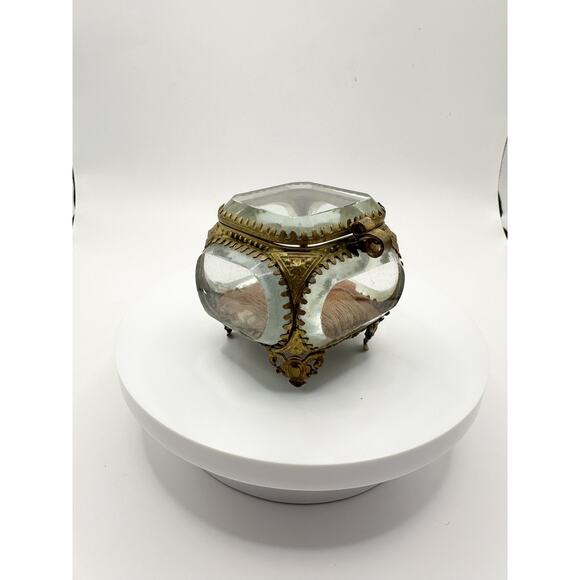 Antique French Ormolu Gilded Bronze Beveled Glass Jewelry Casket Ring Box Pillow - Picture 2 of 11